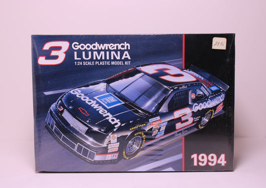 Dale Earnhardt #3 Goodwrench Chevy Lumina Model Car Kit