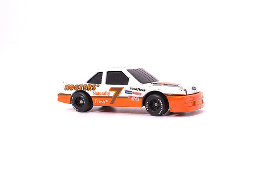 Alan Kulwicki #7 Hooters Race Car